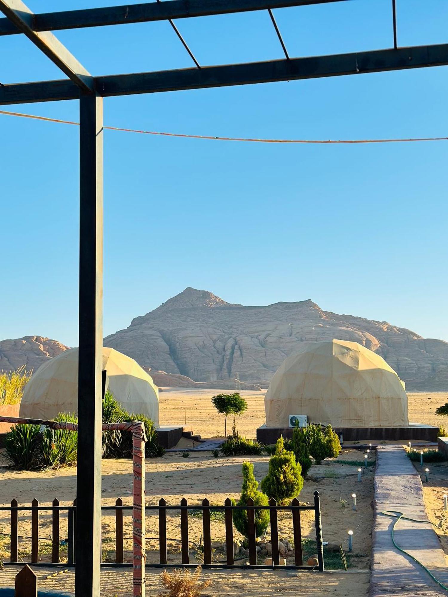 Rum Warm Bubble Camp Wadi Rum Exterior foto